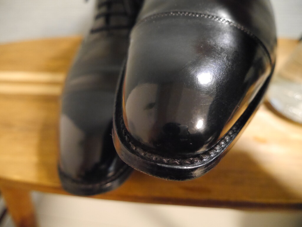靴磨き　簡単　磨き後2